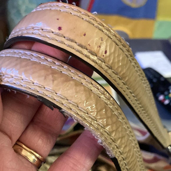 COACH purse with several compartments in great condition. - Picture 4 of 15